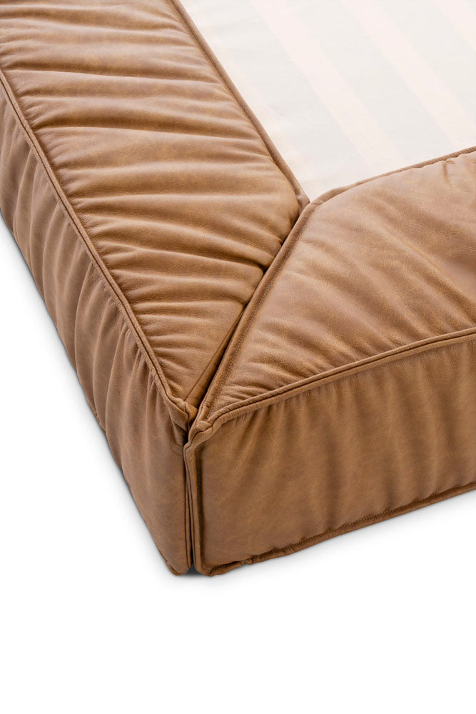 Cama Estofada Chamonix – detalhe do estofado