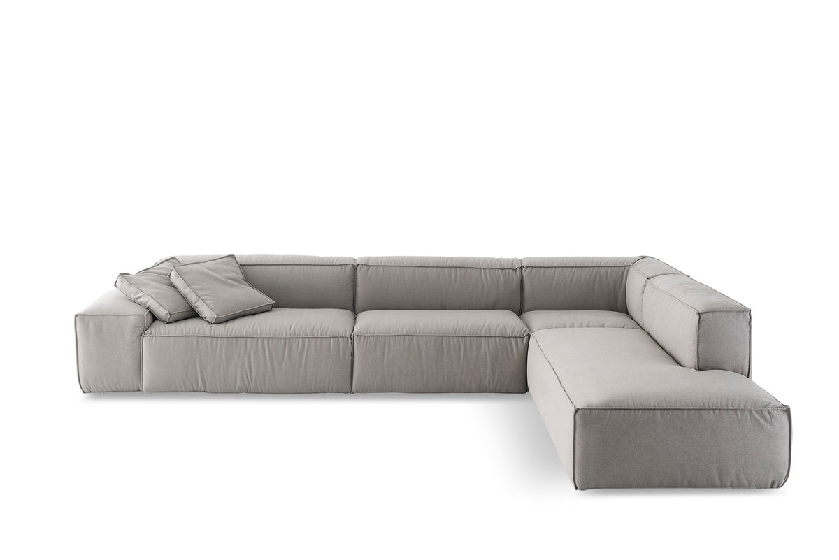 Sofá Modular Famy com Chaise Lateral – vista em ângulo da chaise