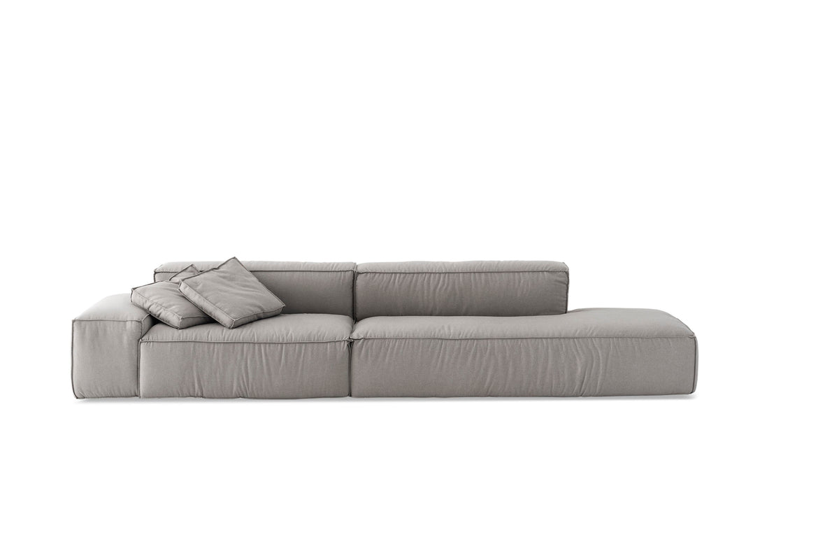 Sofá Modular Famy com Chaise Lateral – vista em ângulo