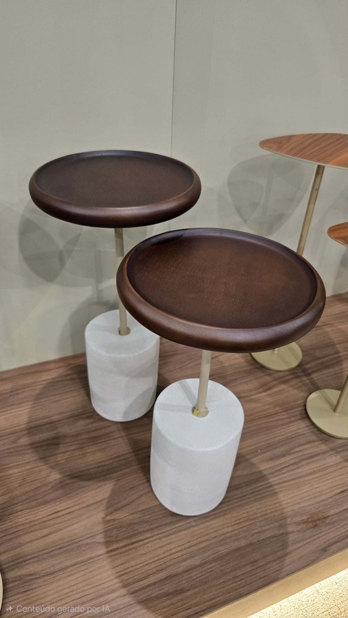 Mesa de Apoio Mâcon – outro ângulo