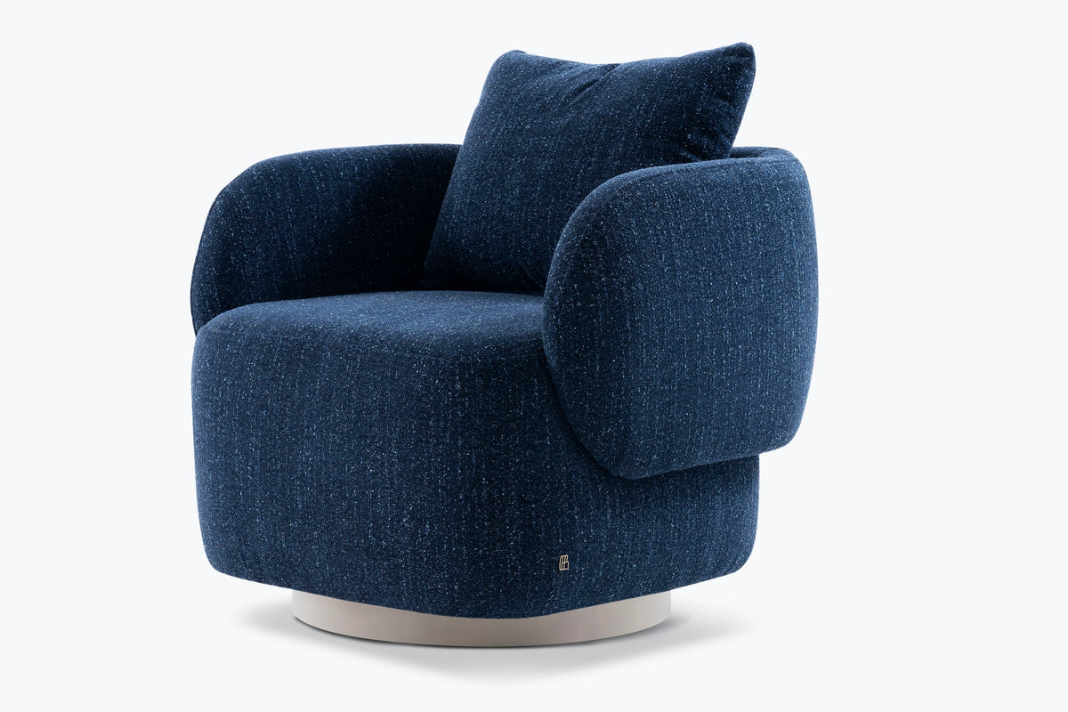 Poltrona Cancale Giratória – em tecido azul