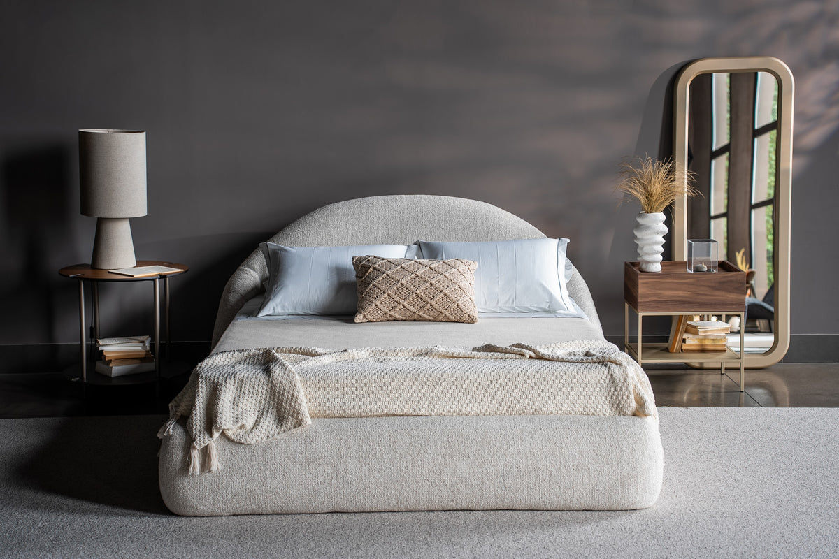 Cama Estofada Bourges – outro ângulo