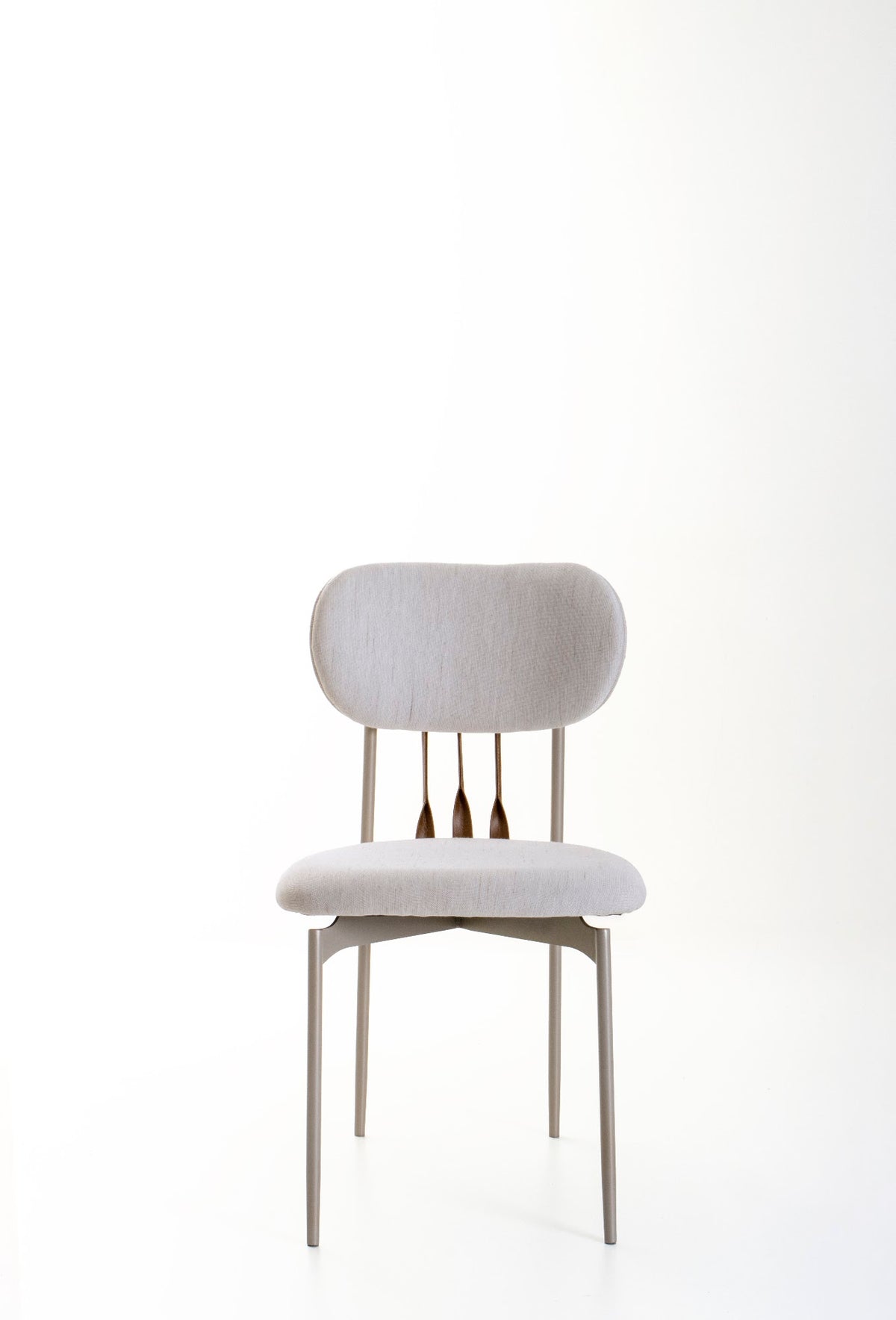 Cadeira Essence – vista frontal