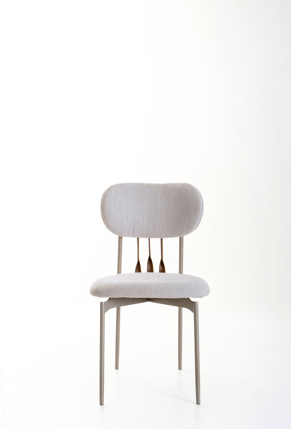 Cadeira Essence – vista frontal