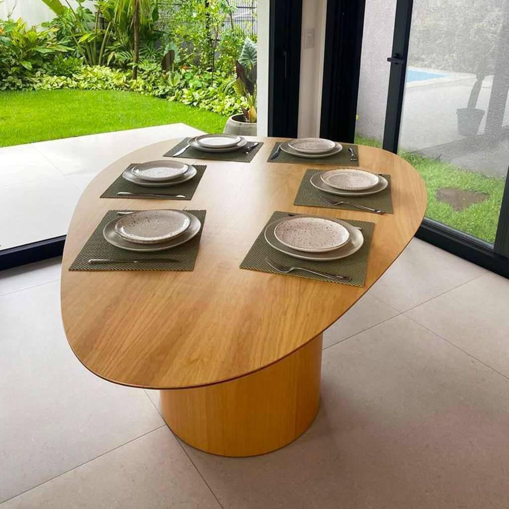 Mesa de Jantar Orgânica Madeira