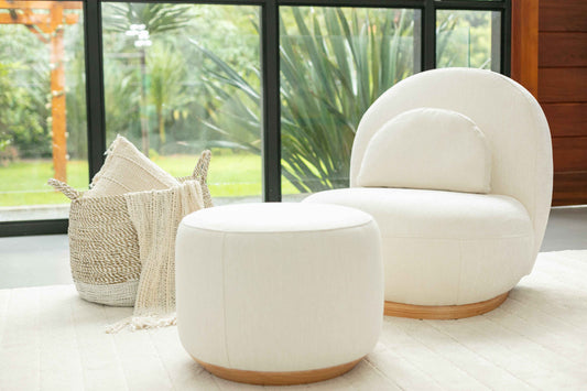 Puff Legno com base Madeira - Attua Design Moveis de Alto Padrão