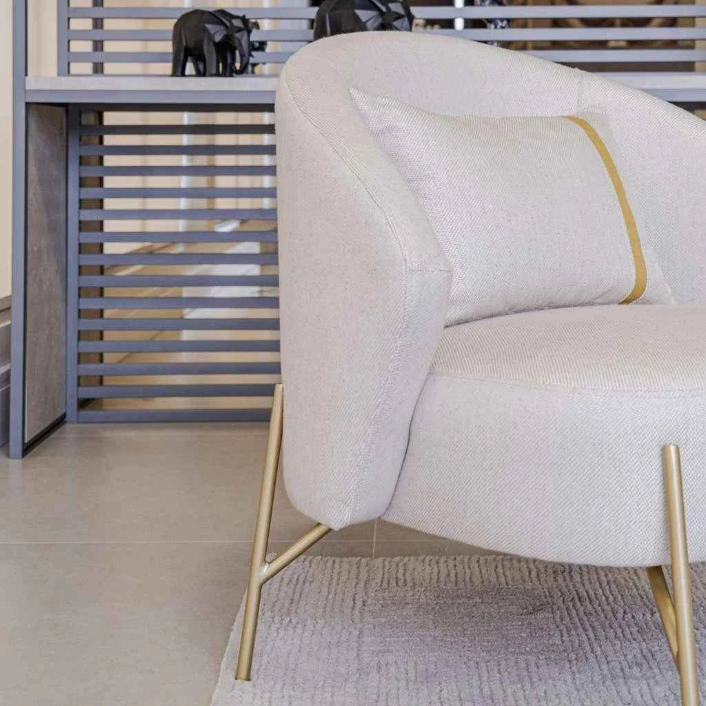 Poltrona Safira Base Metal - Attua Design Moveis de Alto Padrão