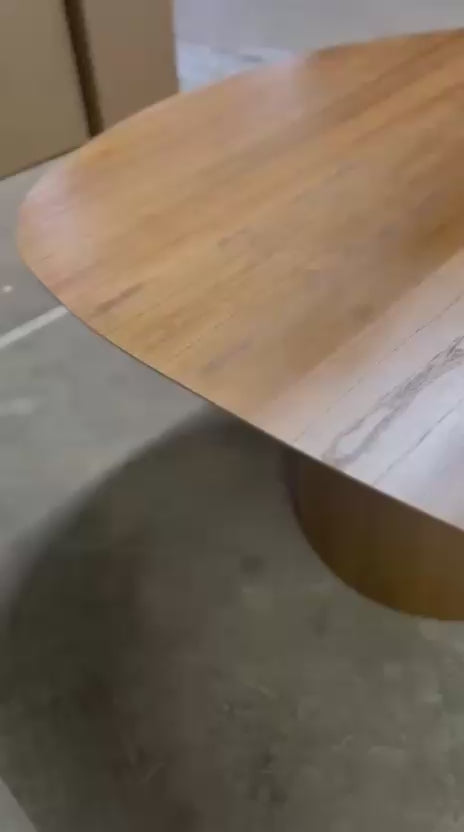 Mesa de Jantar Orgânica Leblon