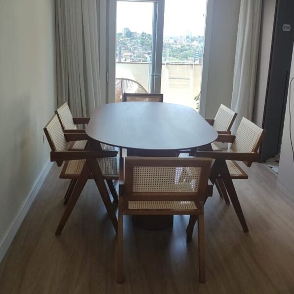 Mesa de Jantar Orgânica Loop, mesa de jantar orgânica em madeira, mesa com base diferenciada, mesa de jantar de design orgânico, mesa moderna para sala de jantar, mesa orgânica com curvas elegantes, mesa de jantar com estilo contemporâneo, mesa de jantar para decoração sofisticada, mesa orgânica para espaços modernos, mesa de madeira com design inovador, mesa de jantar com acabamento premium, mesa de alto padrão para sala de jantar, mesa de madeira laminada com design orgânico, mesa orgânica para ambientes luxuosos, mesa com curvas modernas para jantar, mesa de jantar com formato orgânico exclusivo, mesa para salas de jantar elegantes e modernas, mesa orgânica para compor decorações refinadas, mesa de jantar Loop para espaços sofisticados, mesa de jantar oblonga, mesa oblonga 6 lugares