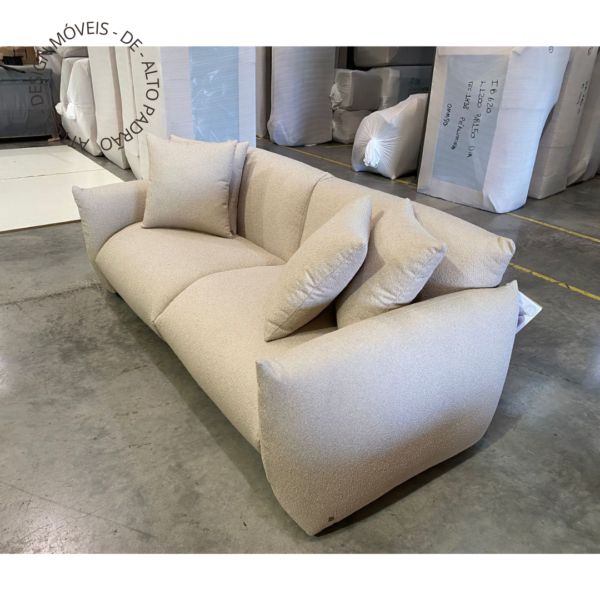 Sofá Orgânico Bless aconchegante e confortavel e macio para sala, , Sofá orgânico, Sofá muito macio, Sofá muito confortável, Sofá orgânico e macio, Sofá orgânico e confortável, Sofá macio e confortável, Sofá de alta qualidade, Sofá orgânico de alta qualidade, Sofá premium, Sofá de luxo, Sofá de design orgânico, Sofá elegante, Sofá de design exclusivo, Sofá de alta durabilidade, Sofá de design moderno, Sofá de alta gama, Sofá de alto padrão, Sofá estofado de alta qualidade, Sofá para sala de estar, Sofá para sala de TV, Sofá para sala de estar orgânico, Sofá para sala de estar confortável, Sofá para sala de estar macio, Sofá de luxo para sala de estar, Sofá orgânico para ambientes, Sofá orgânico para decoração, Sofá de design orgânico e sofisticado