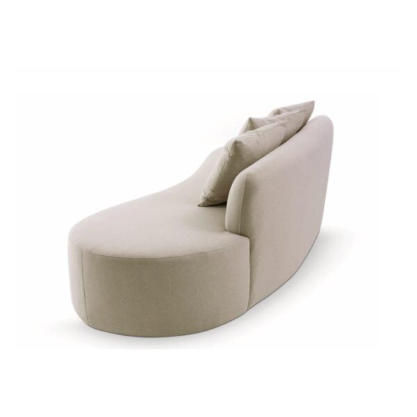 Apresentamos o Sofá Orgânico Pequeno, uma peça que une design inovador e aconchego para transformar o seu ambiente. Com suas linhas orgânicas e suaves, esse sofá cria um visual moderno e acolhedor, ideal para quem valoriza estilo e conforto em cada detalhe. Revestido em bouclé, um tecido que traz uma textura rica e envolvente, ele se torna o destaque em qualquer sala de estar, escritório ou recepção. Sua estrutura foi projetada para oferecer ergonomia e durabilidade, acomodando dois lugares com máximo conforto. Aposte no Sofá Orgânico Bouclé para um toque de elegância contemporânea e bem-estar, Sofá Luxury Orgânico, sofá orgânico para recepção, sofá de luxo orgânico, sofá para recepção moderna, sofá orgânico contemporâneo, sofá ergonômico para recepção, sofá sofisticado para ambientes comerciais, sofá orgânico de alto padrão, sofá decorativo para recepção de luxo, sofá confortável para espaços corporativos, sofá exclusivo para recepção elegante, sofá de design orgânico para recepções, sofá de luxo para ambientes comerciais, sofá orgânico com estilo moderno, sofá orgânico funcional para recepção, sofá decorativo orgânico para recepções sofisticadas, sofá de luxo para ambientes corporativos contemporâneos, sofá orgânico para espaços comerciais premium, sofá estiloso para recepção