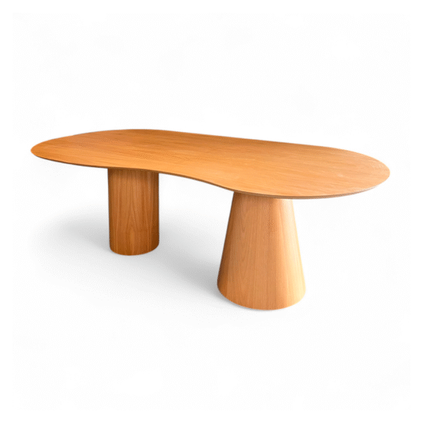 Mesa de jantar orgânica Cannes, mesa de jantar design orgânico, mesa de jantar alto padrão, mesa de jantar luxo formato orgânico, mesa de jantar contemporânea tampo orgânico, mobiliário de luxo para sala de jantar, mesa de jantar exclusiva design orgânico, mesa de jantar premium formato orgânico, mesa de jantar artesanal alto padrão, mesa de jantar moderna com tampo orgânico, mesa de jantar sofisticada design fluido.